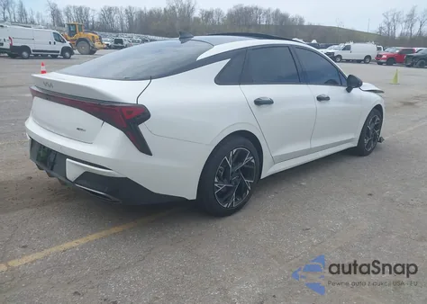 2025 Kia K5 Gt-Line z USA, uszkodzony, nr VIN KNAG64J72S5357554